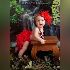 Size 6-12 months Baby Charming Red Feather Kids Matching Set